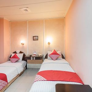 Kamar kembar standard